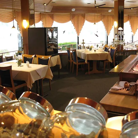 Hotel Halbersbacher. Parkhotel